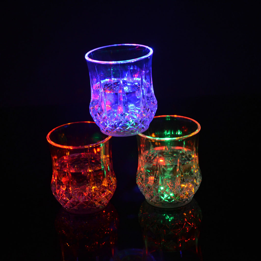 Colored LED Glowing Drink Cup  - Wine Beer Glass recension och pris